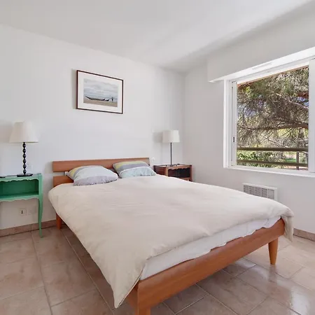 Le 11 - Appt Climatise Avec Piscine Partagee * Saint-Raphaël