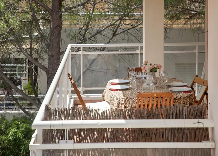 Le 11 - Appt Climatise Avec Piscine Partagee Apartmán Saint-Raphaël